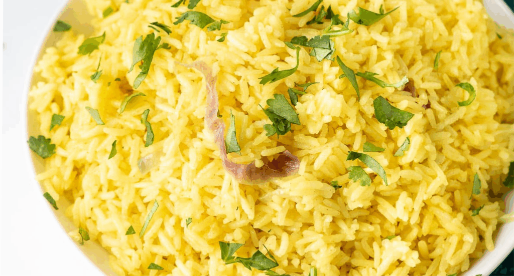 Arroz de coco con cúrcuma