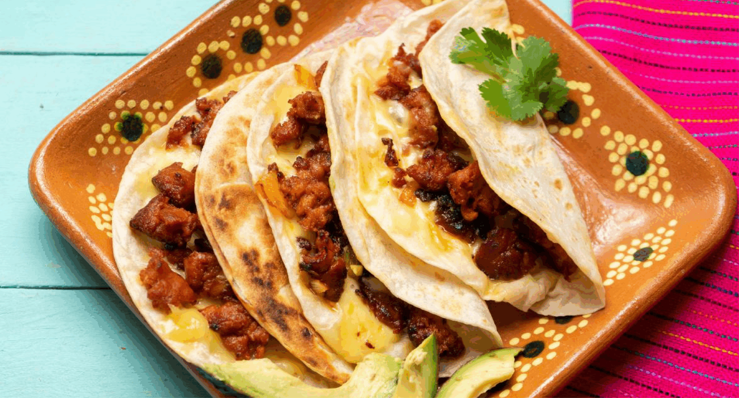 Mini quesadillas de chorizo y queso