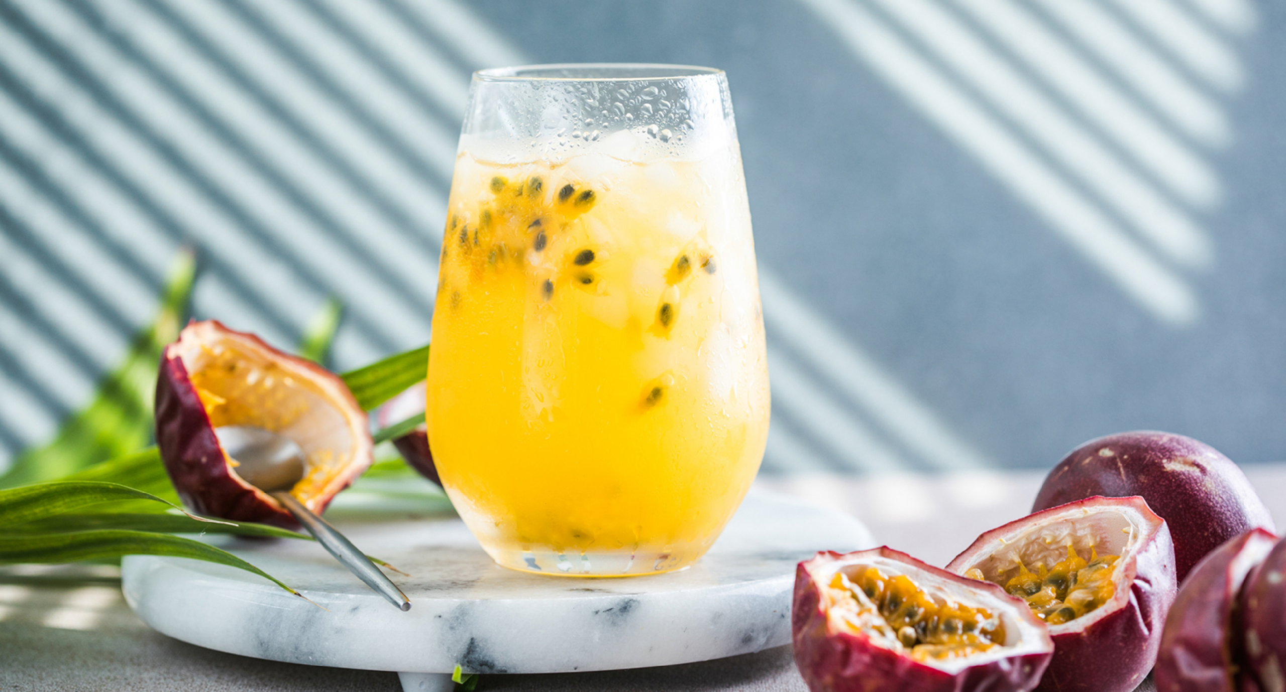 Spritz de coco y parcha