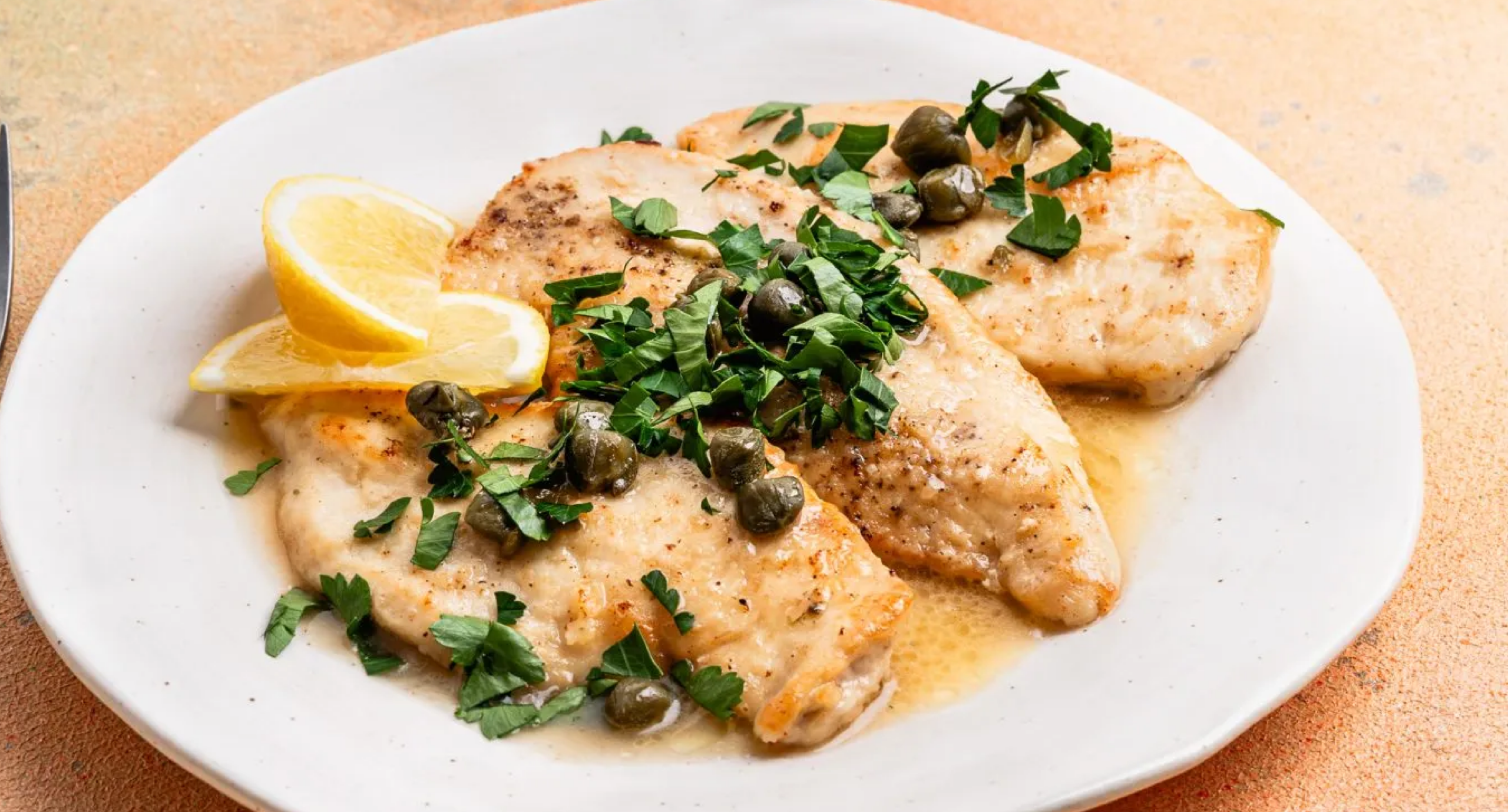 Pollo al limón con hierbas